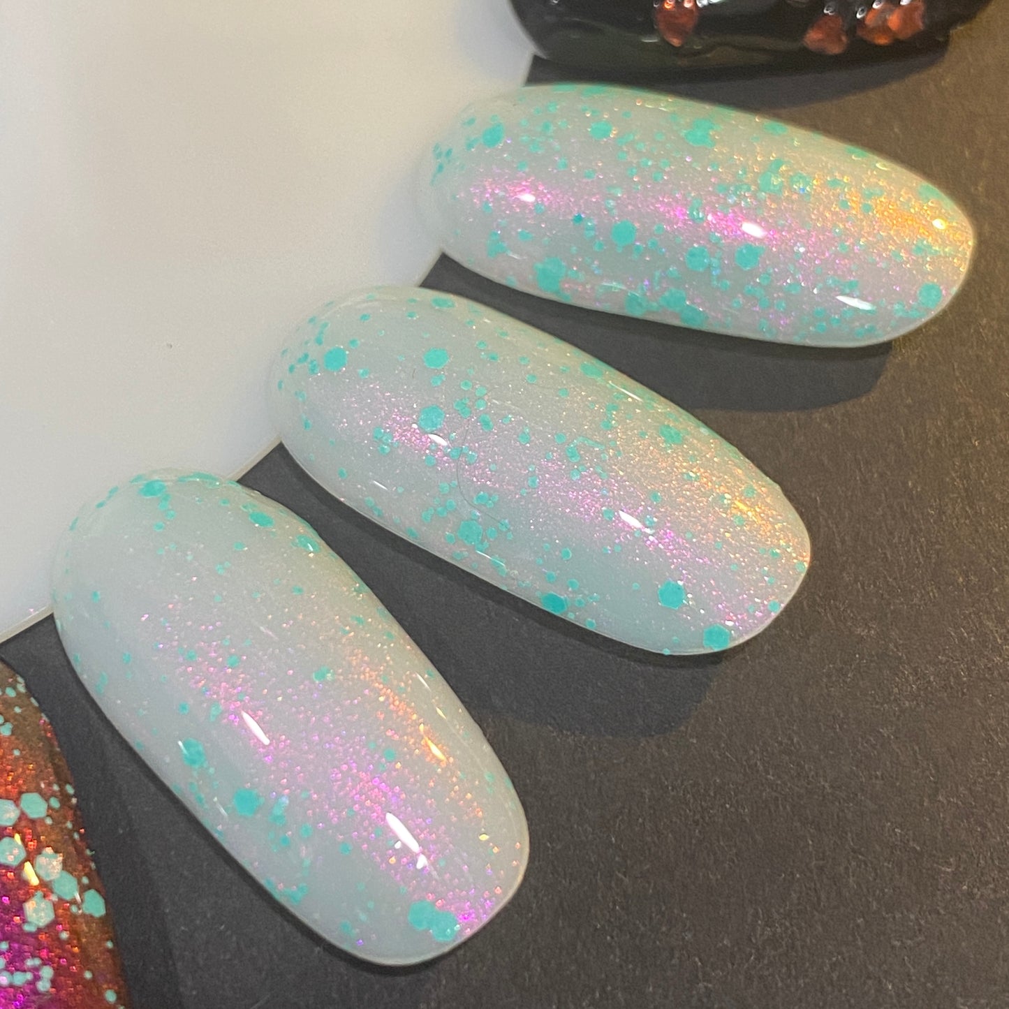 Bakelite (Glitter Topper)